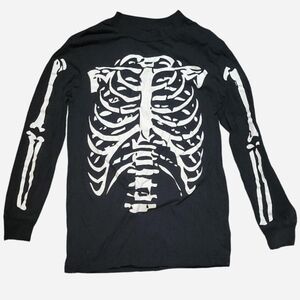 black long sleeve skeleton print shirt